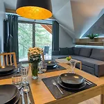 Z Basenem I Saunami Stone Hill Iii Vip Centrum By Royal Aparts 아파트 *