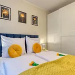 아파트 Z Basenem I Saunami Stone Hill Iii Vip Centrum By Royal Aparts 스클라르스카포렘바