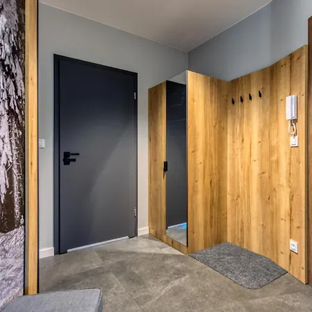 דירה Z Basenem I Saunami Stone Hill Iii Vip Centrum By Royal Aparts שצ'קלארסקה פוראובה