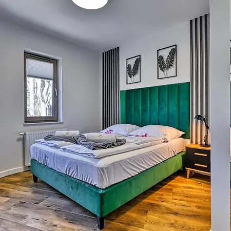 Z Basenem I Saunami Stone Hill Iii Vip Centrum By Royal Aparts