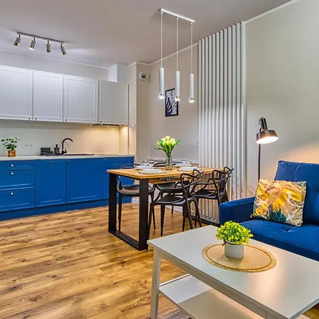 Z Basenem I Saunami Stone Hill Iii Vip Centrum By Royal Aparts