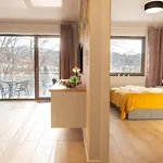 Z Basenem I Saunami Stone Hill Iii Vip Centrum By Royal Aparts Апартаменты *