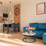 Z Basenem I Saunami Stone Hill Iii Vip Centrum By Royal Aparts Апартаменты