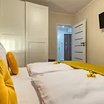 Z Basenem I Saunami Stone Hill Iii Vip Centrum By Royal Aparts Шклярска-Поремба