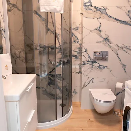 Z Basenem I Saunami Stone Hill Iii Vip Centrum By Royal Aparts Apartman Szklarska Poręba