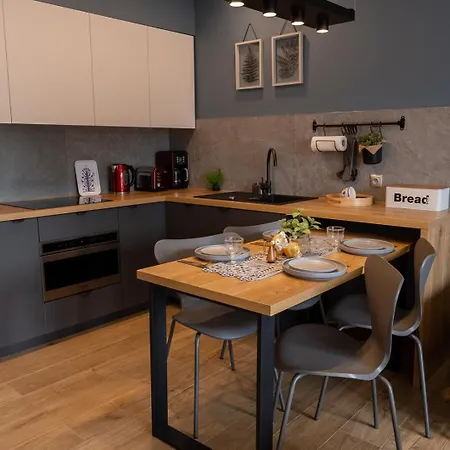 Z Basenem I Saunami Stone Hill Iii Vip Centrum By Royal Aparts Apartman Szklarska Poręba