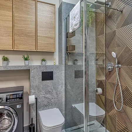 דירה Z Basenem I Saunami Stone Hill Iii Vip Centrum By Royal Aparts שצ'קלארסקה פוראובה