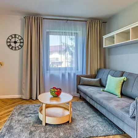 Z Basenem I Saunami Stone Hill Iii Vip Centrum By Royal Aparts Apartman