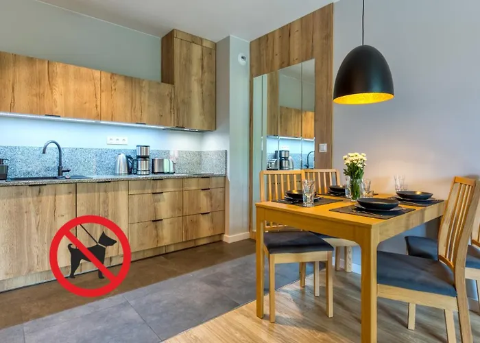 Z Basenem I Saunami Stone Hill Iii Vip Centrum By Royal Aparts