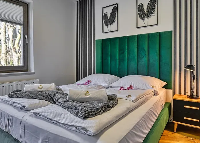 Z Basenem I Saunami Stone Hill Iii Vip Centrum By Royal Aparts Apartment *