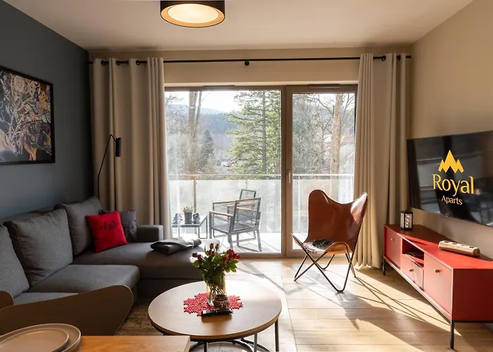 Z Basenem I Saunami Stone Hill Iii Vip Centrum By Royal Aparts *