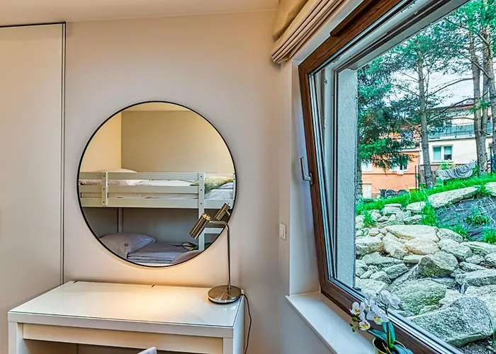 Z Basenem I Saunami Stone Hill Iii Vip Centrum By Royal Aparts Apartment